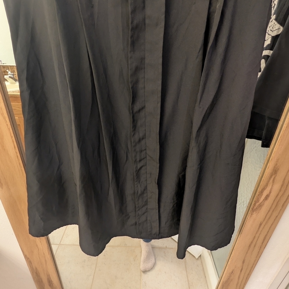 Black Sleeveless Dress - Picture 4 of 7